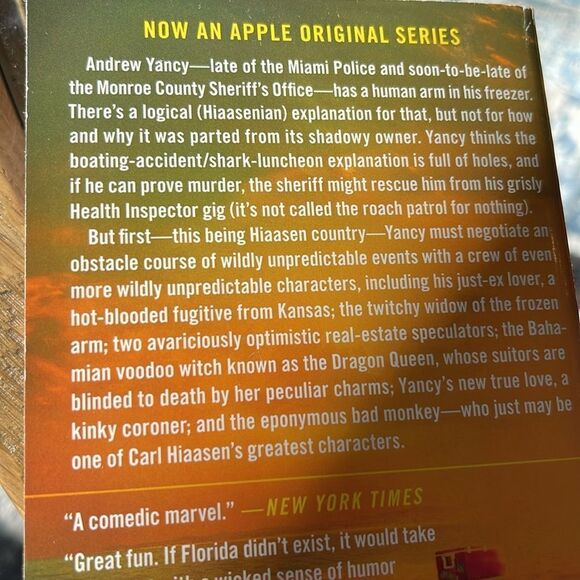 Bad Monkey a book by Carl Hiaason - Picture 5 of 7